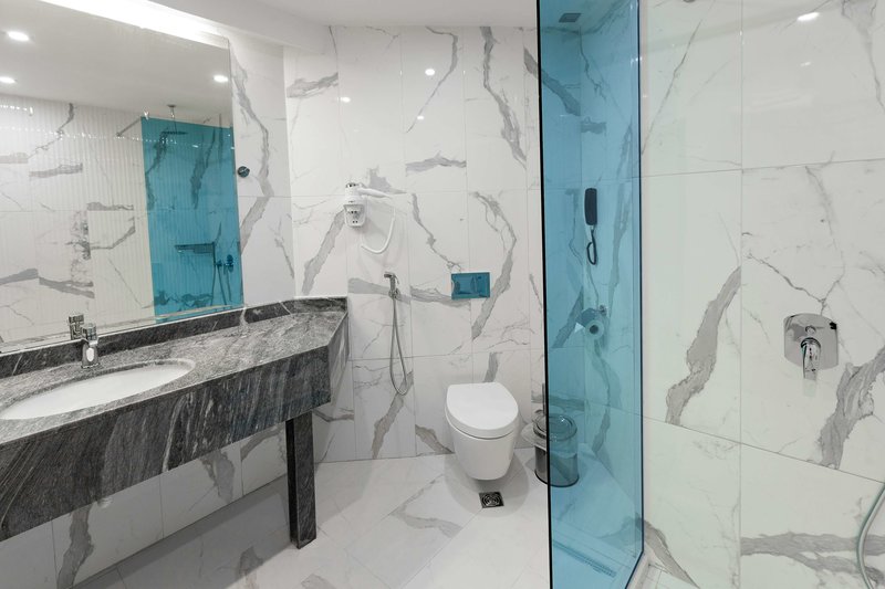 Best Western PLUS Premium Inn & Casino 9