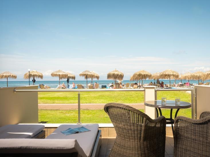 Messonghi Beach Holiday Resort 3