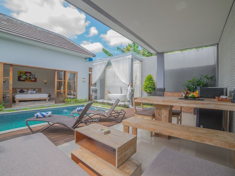 Grand Kesambi Resort & Villa 11