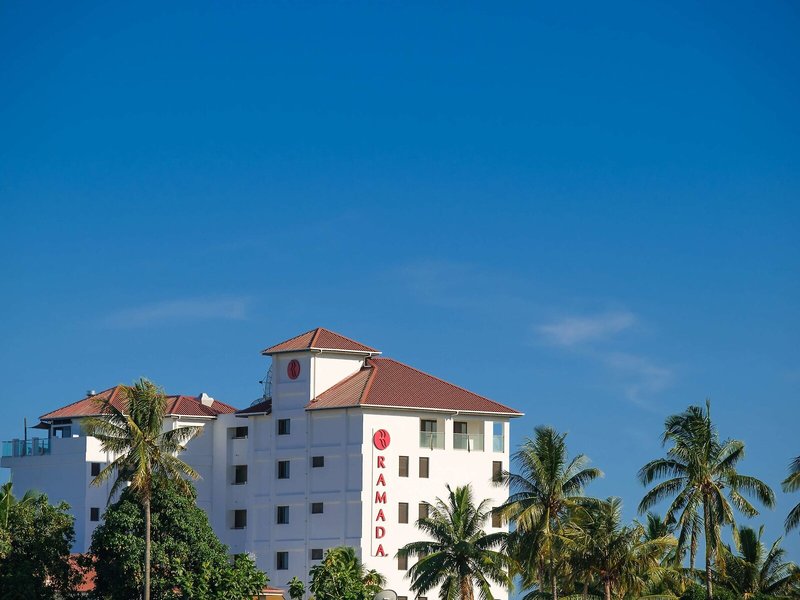 Ramada Suites Wailoaloa Beach Fiji 4
