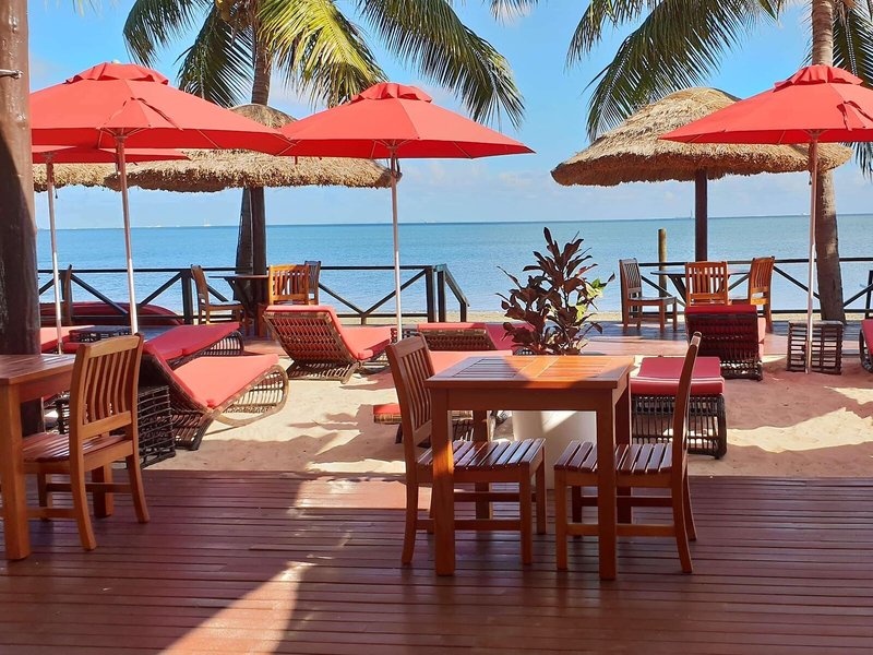 Ramada Suites Wailoaloa Beach Fiji 13
