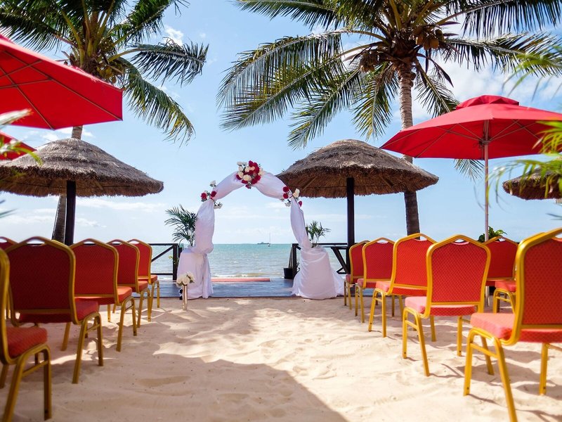 Ramada Suites Wailoaloa Beach Fiji 14