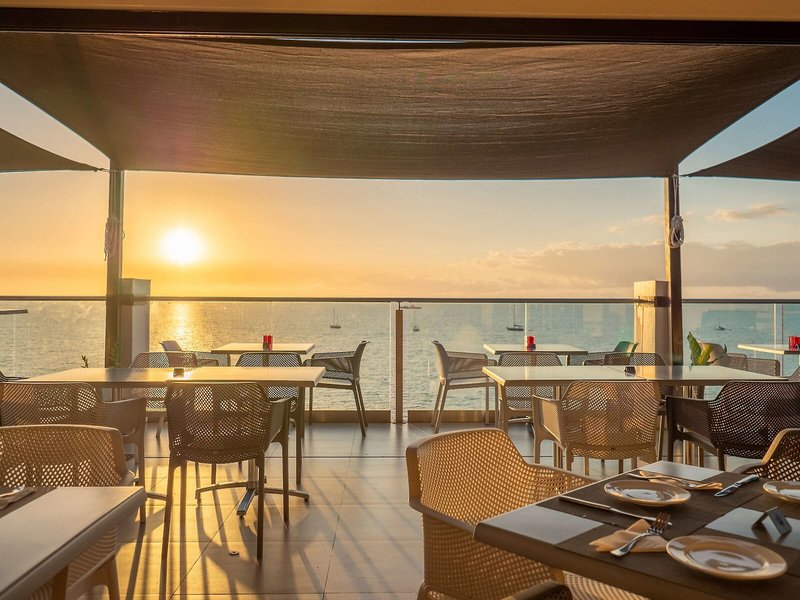 Ramada Suites Wailoaloa Beach Fiji 25