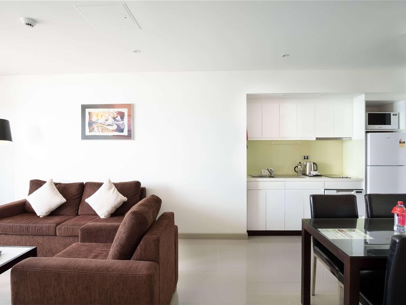 Ramada Suites Wailoaloa Beach Fiji 45