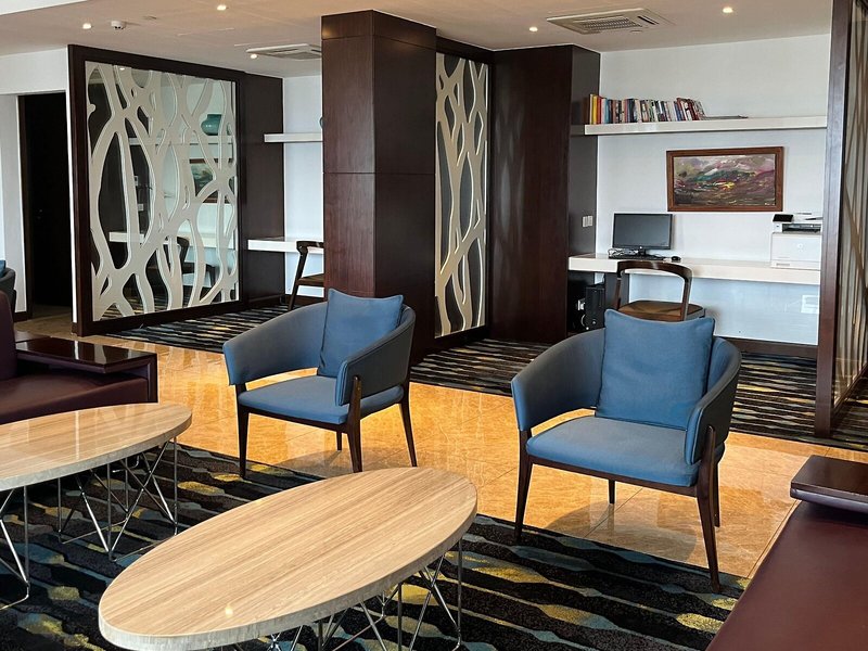 Crowne Plaza Nairobi Airport  15