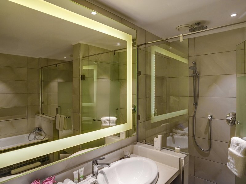 Crowne Plaza Nairobi Airport  46