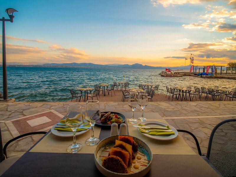 Ramada Loutraki Poseidon Resort 7