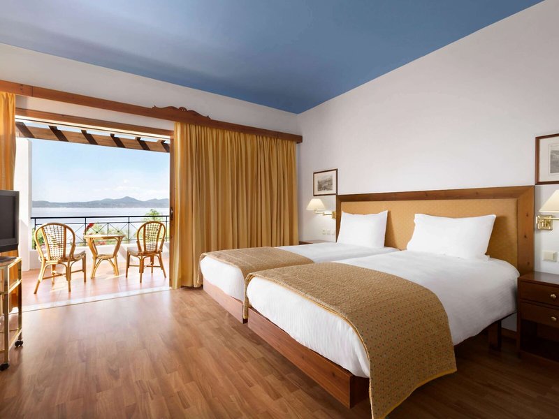 Ramada Loutraki Poseidon Resort 32
