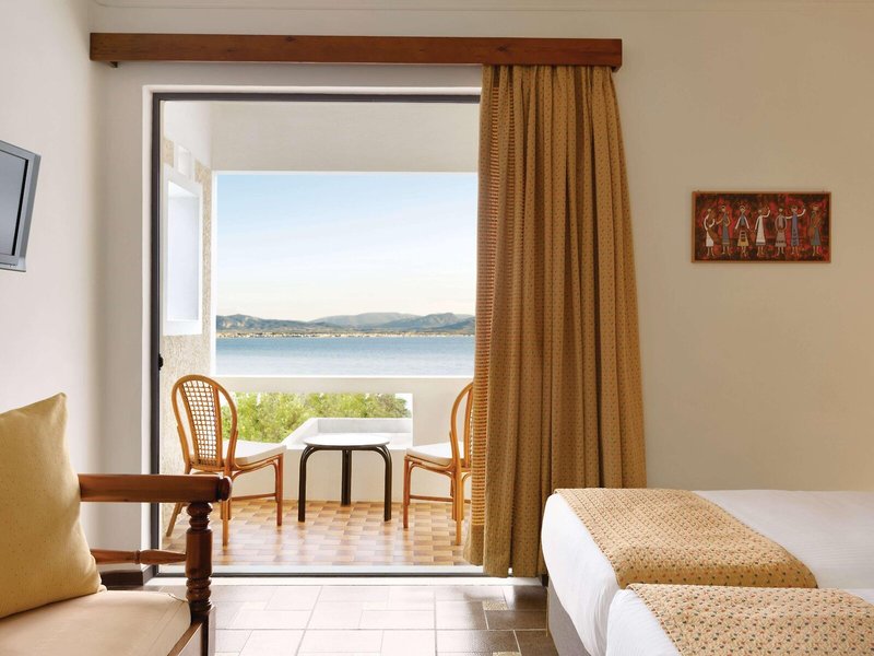 Ramada Loutraki Poseidon Resort 35