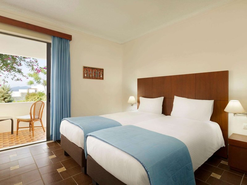 Ramada Loutraki Poseidon Resort 42