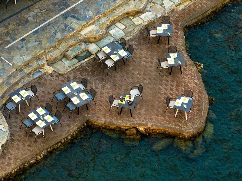 Ramada Loutraki Poseidon Resort 14 - Outdoor Pool