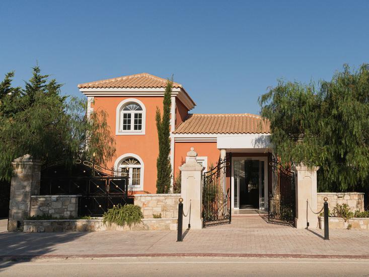 Aeolos Boutique Hotel & Suites 1