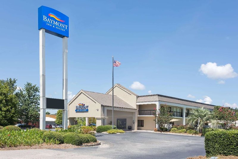 Baymont Inn & Suites Orangeburg North