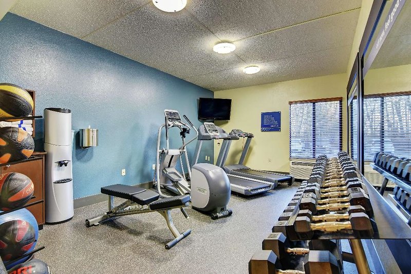Hampton Inn Portsmouth Central 2