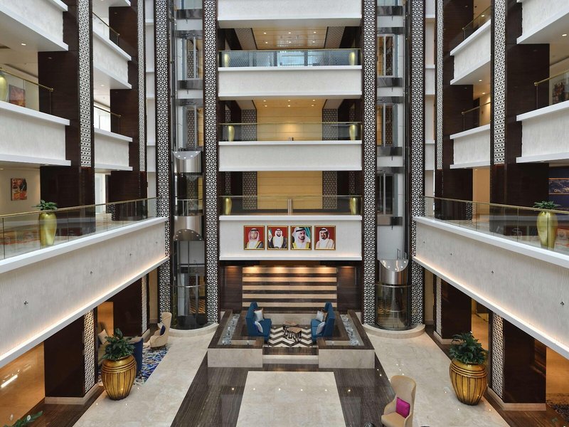 Radisson Blu Hotel Ajman 2