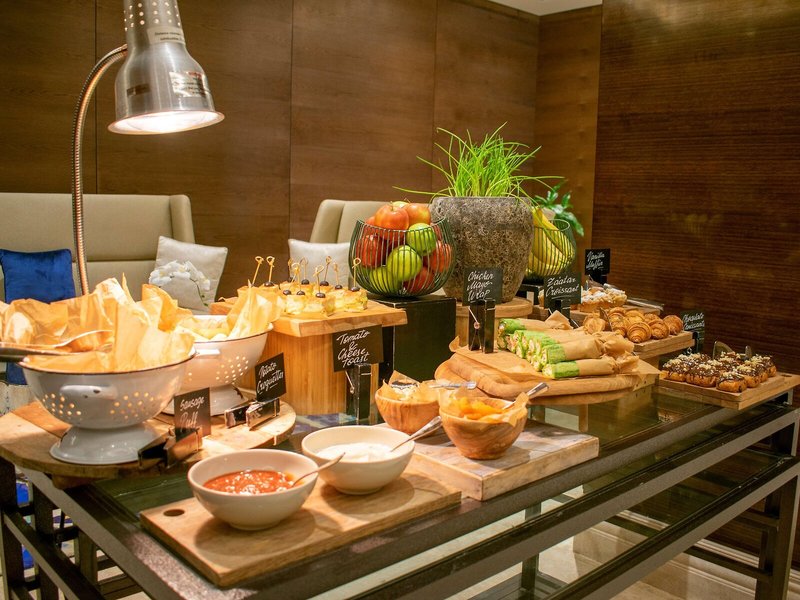 Radisson Blu Hotel Ajman 9