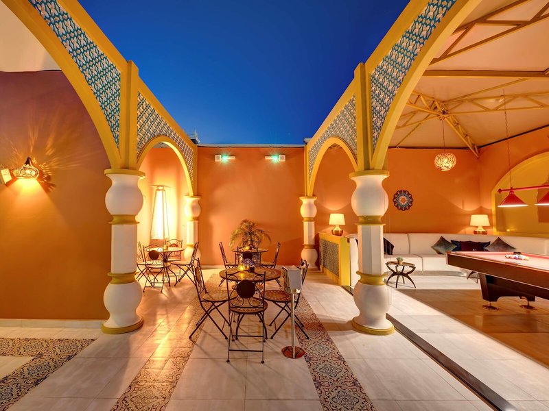 Radisson Blu Hotel Ajman 14