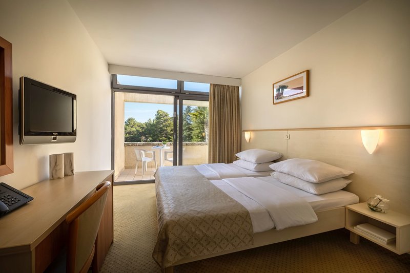 Rubin Sunny Hotel By Valamar 9