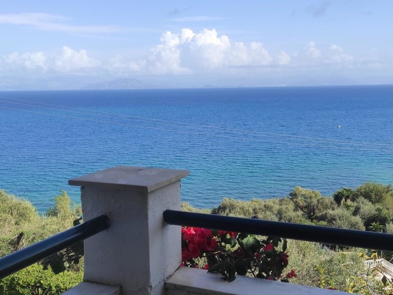 Ionian View 28