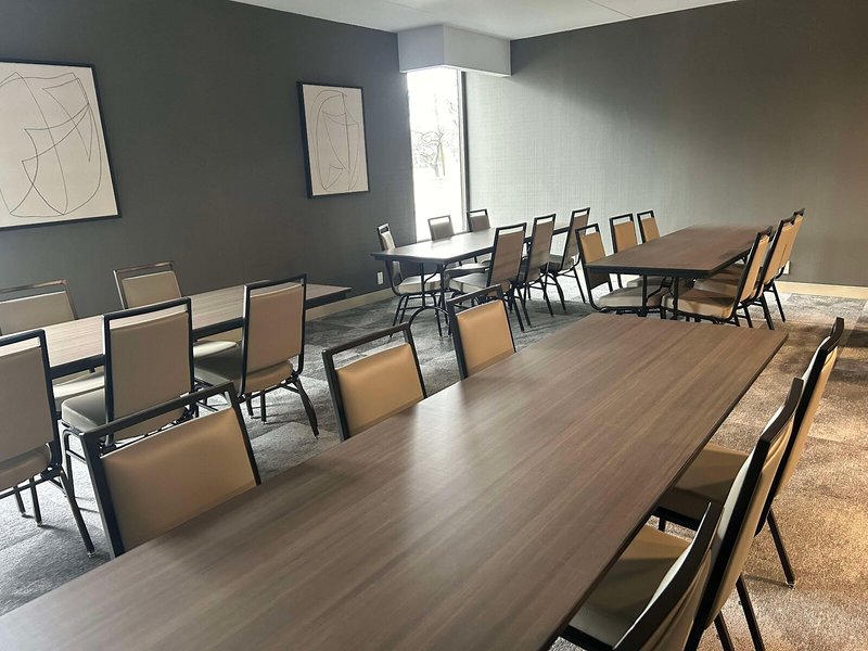Best Western Plus Meadowlands 18