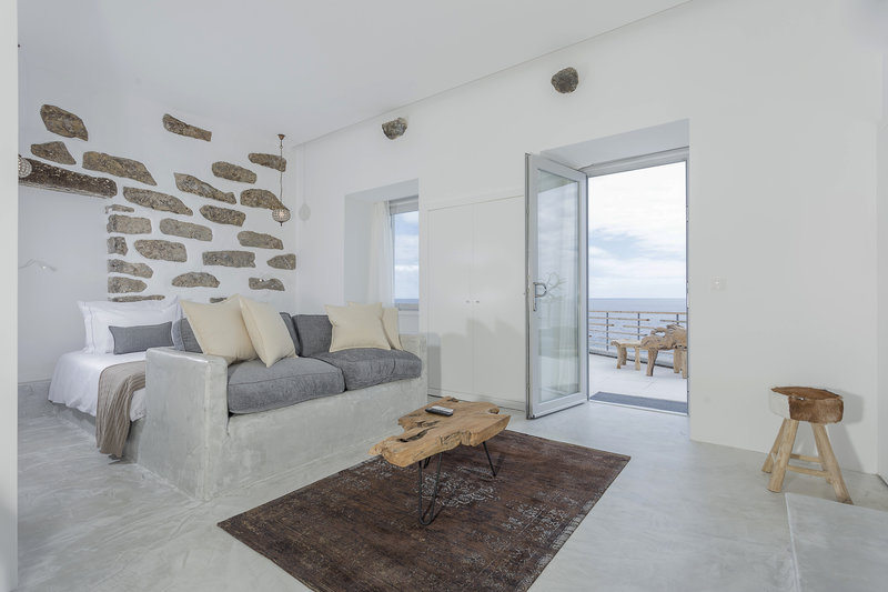 White Exclusive Suites & Villas 7