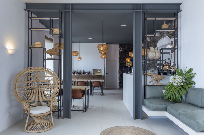 White Exclusive Suites & Villas 5