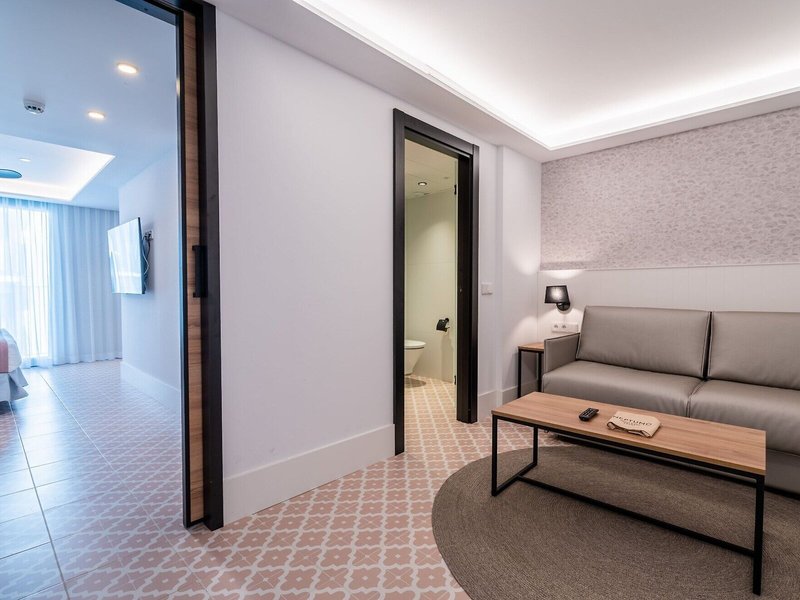 Neptuno Hotel & Spa 25