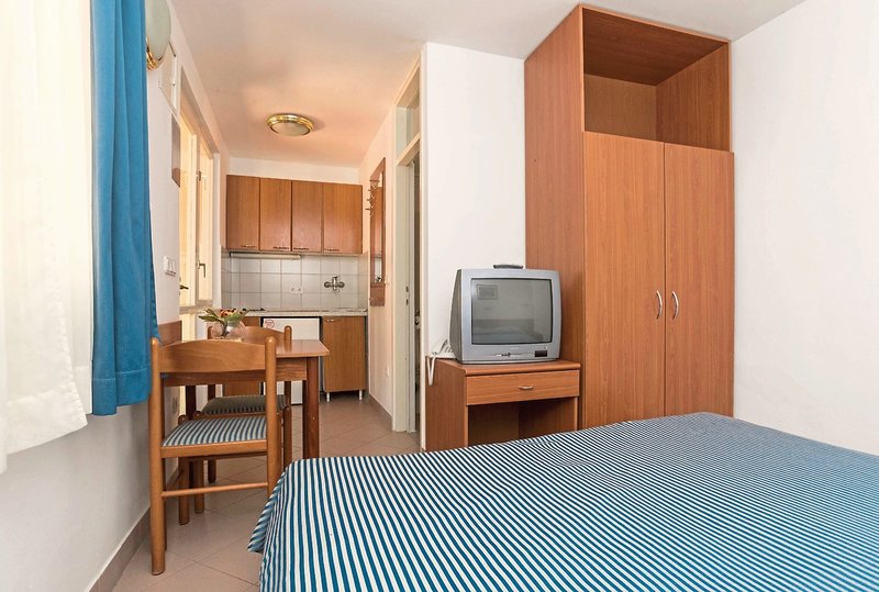 Apartments Polynesia Plava Laguna 6 - Room Example