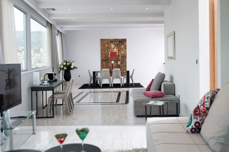 Athenaeum Grand Hotel 10
