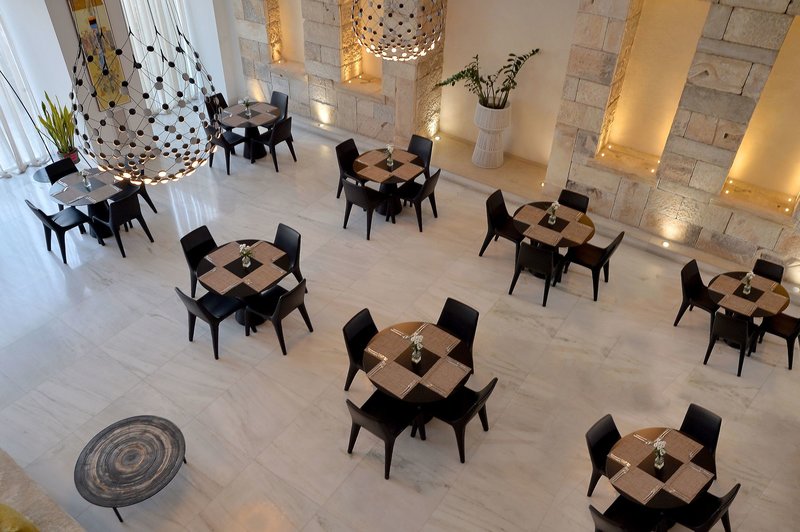 Athenaeum Grand Hotel 14