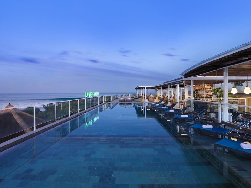 Aston Canggu Beach Resort 8