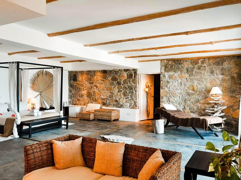 Bliss Hotel Seychelles 42