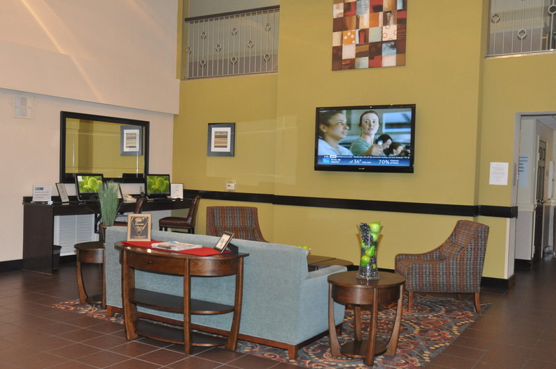 Holiday Inn Express Sarasota East - I-75 2