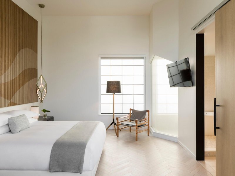 Kimpton La Peer Hotel 37