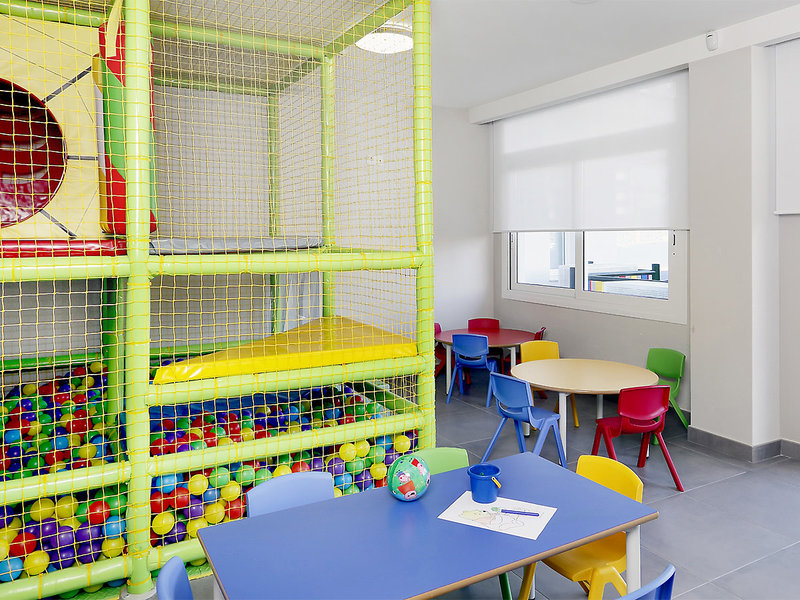 Hotel Estival Centurión 12