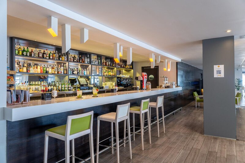 Hotel Estival Centurión 32