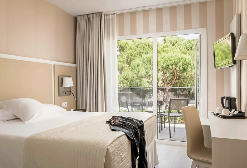 Hotel Estival Centurión 8