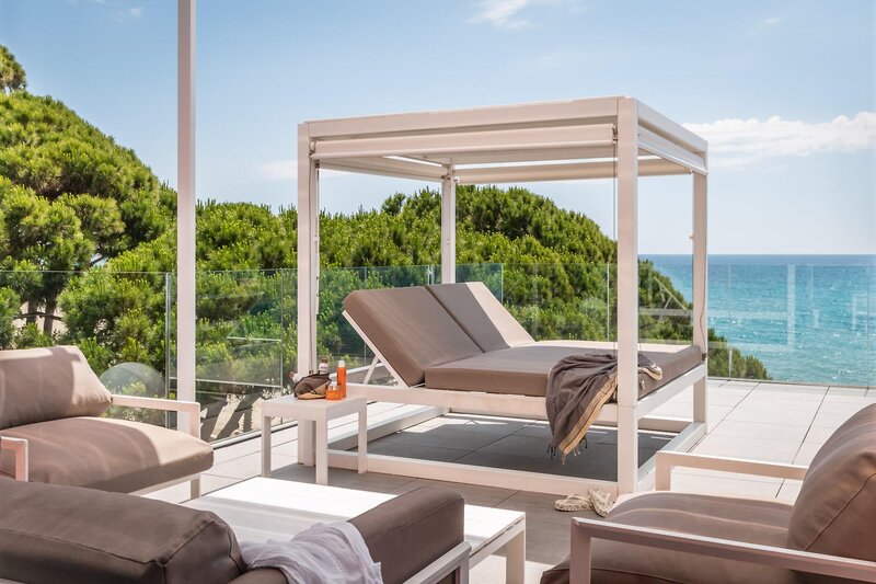 Estival Centurión 44