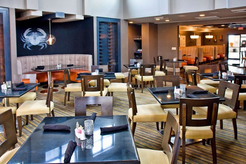 DoubleTree Suites by Hilton Hotel Huntsville South 2