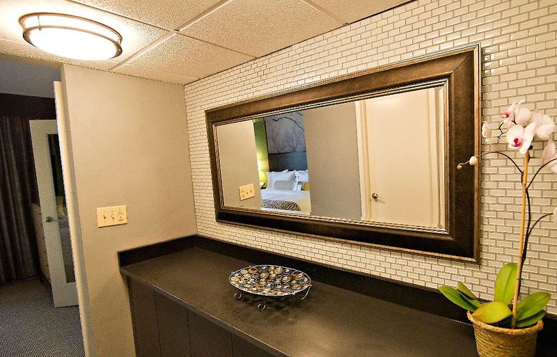 DoubleTree Suites by Hilton Hotel Huntsville South 3