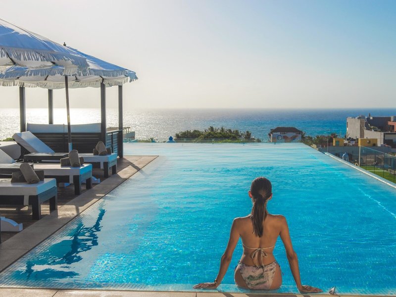 The Fives Downtown Hotel & Residences, Curio Collection by Hilton 4