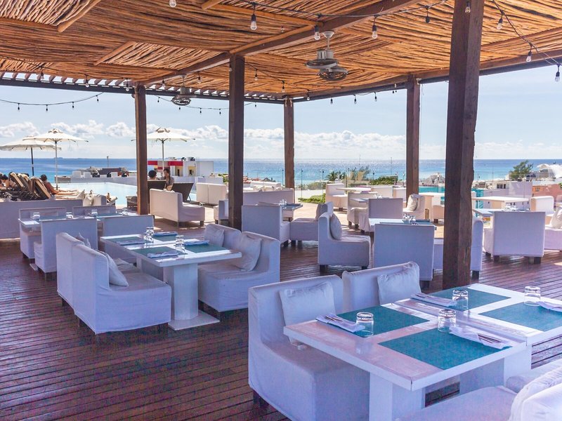 The Fives Downtown Hotel & Residences, Curio Collection by Hilton 6