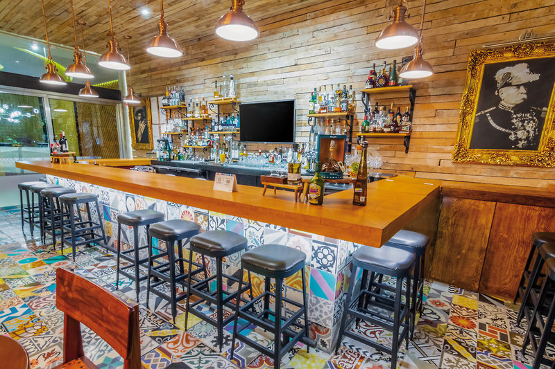 The Fives Downtown Hotel & Residences 3