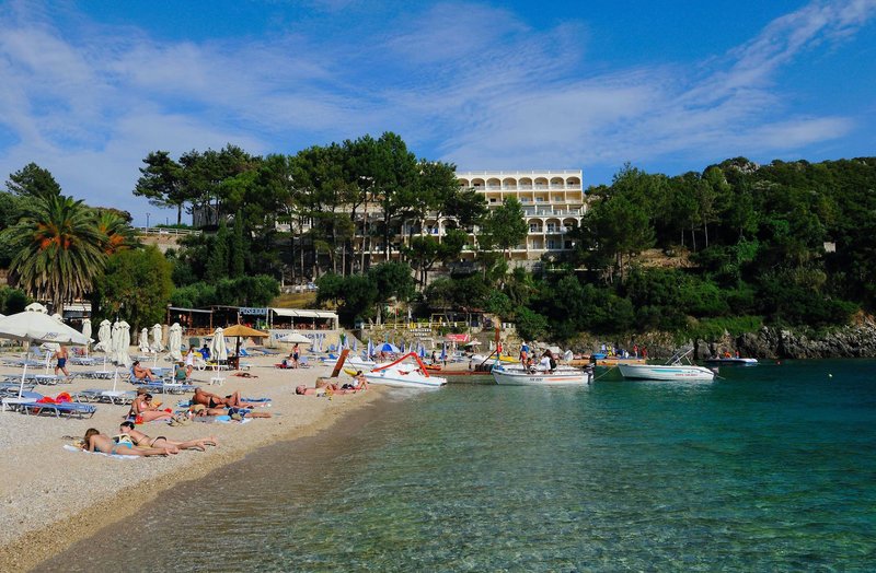 Akrotiri Beach 13