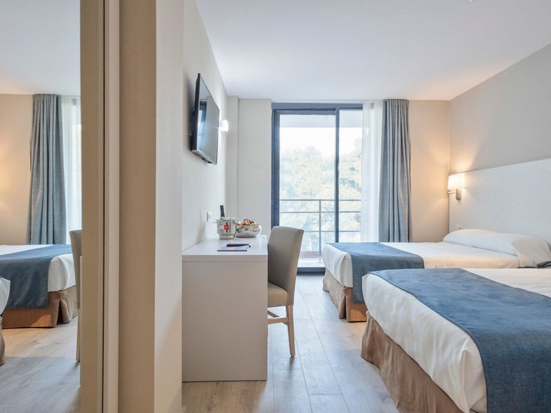 Best Sol d´Or Salou 14 - Room Example