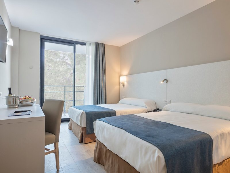 Best Sol d´Or Salou 18 - Room Example