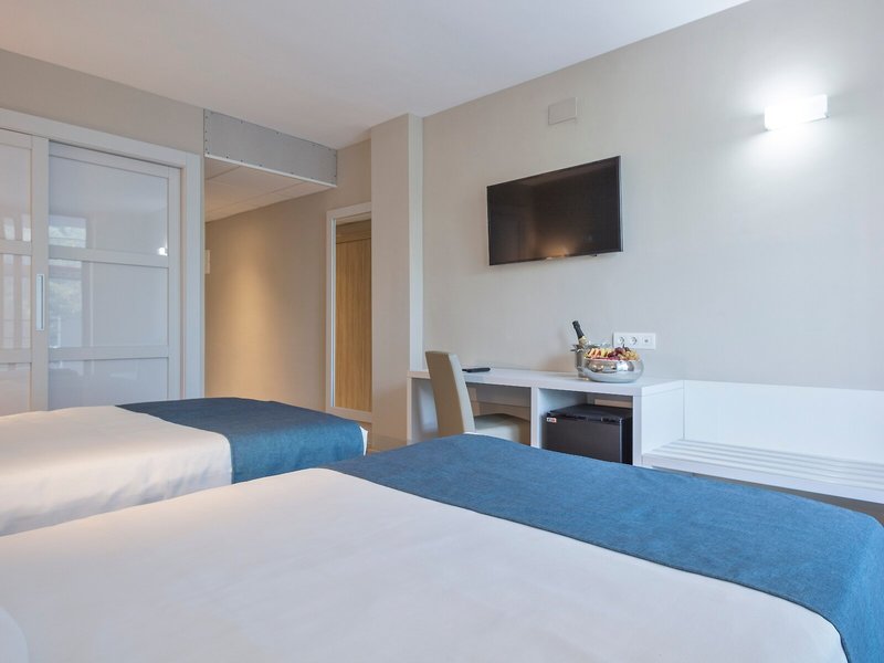 Best Sol d´Or Salou 20 - Room Example