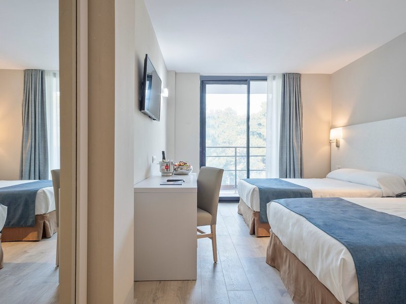 Best Sol d´Or Salou 22 - Room Example