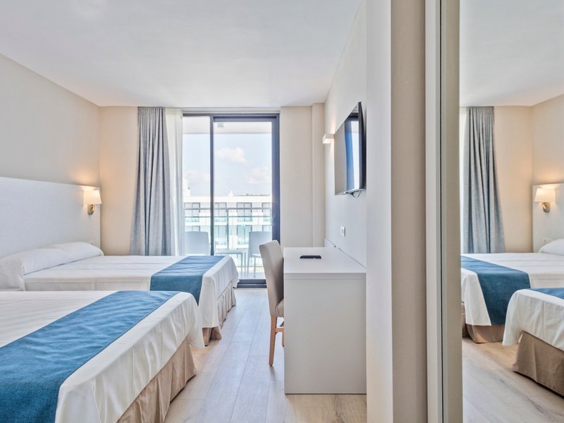 Best Sol d´Or Salou 26 - Room Example