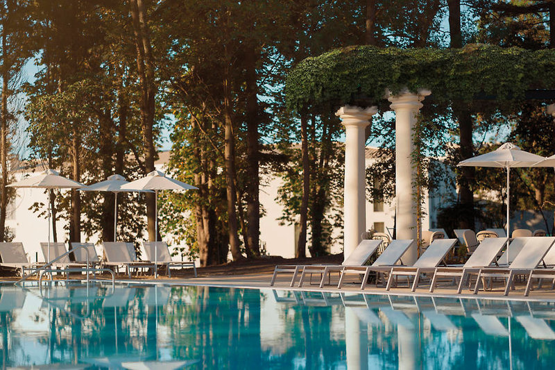Astor Garden Hotel 11